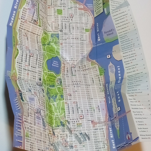 2/$20 VanDam Manhattan Unfolds Downtown Edition ©2004 644736271848 9781932527186 - Picture 3 of 10